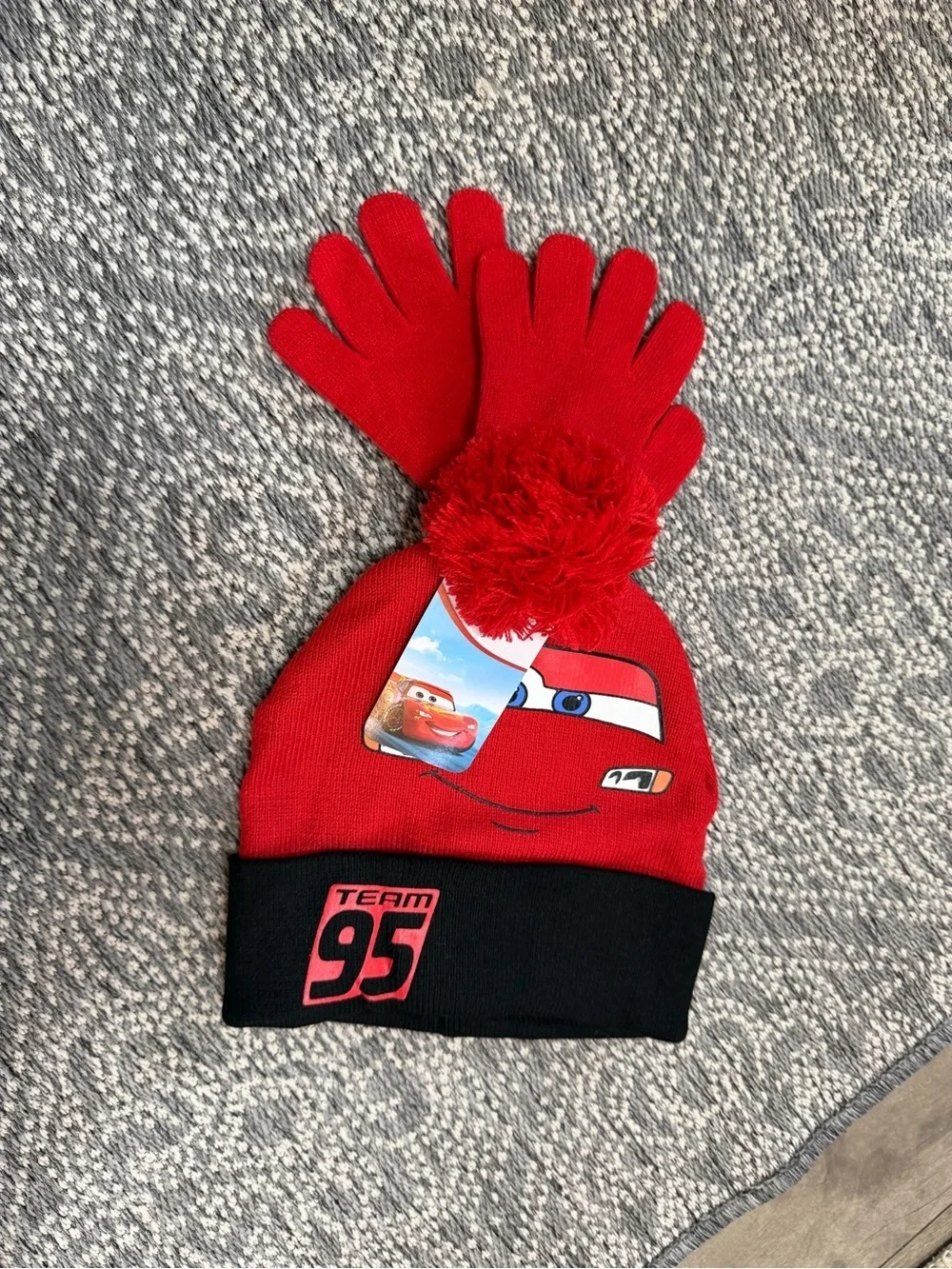 New Disney Red Lightning McQueen Beanie and Glove Set Little Boys One Size